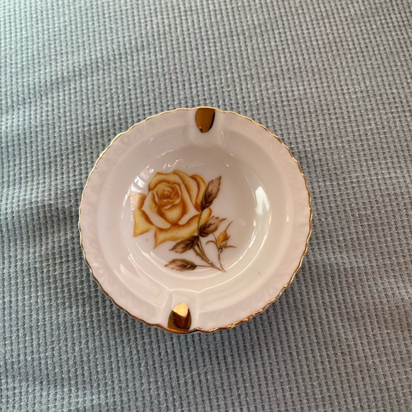 Antique/vintage, mini ceramic ashtray, Japan ORIGstamp, very unique, yellow rose - Picture 2 of 8